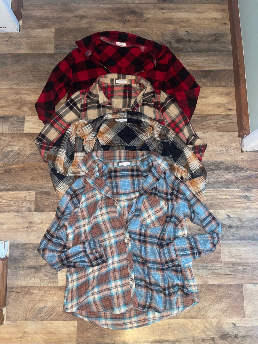 Maurice’s Women's Flannel Button-Up Shirt lot of 4 size Medium very cozy